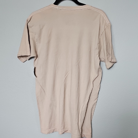 Mean Girls Winter Talent Show T-Shirt in Tan NWT Medium - Picture 7 of 7